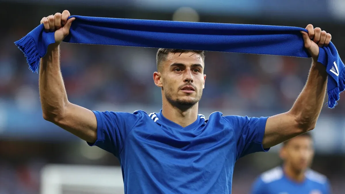 Chesterfield sign Sheffield United forward Louie Marsh on a season-long loan, adding attacking options for their League...