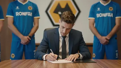 Defence strengthened as Chesterfield land Wolves' defender Pond on free transfer ahead of promotion push